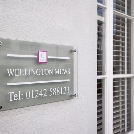 Contemporary Ground Floor Apartment - Town Centre With Parking! チェルトナム エクステリア 写真